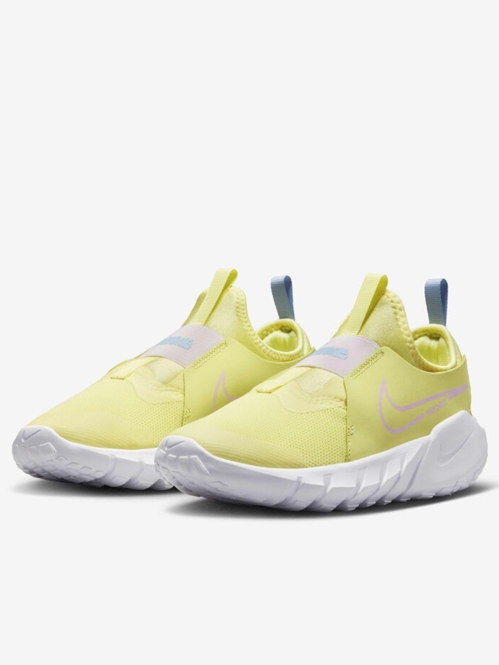nike flex runner 2 sneakers size 6Y yellow